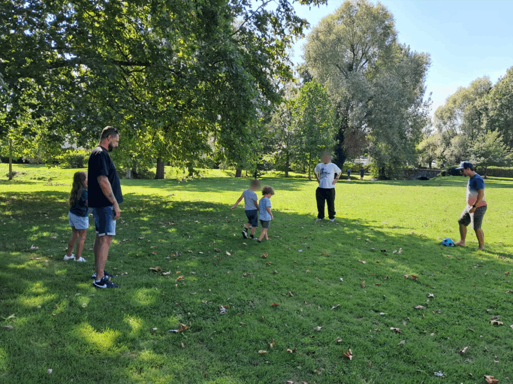 Petit foot avec les enfants